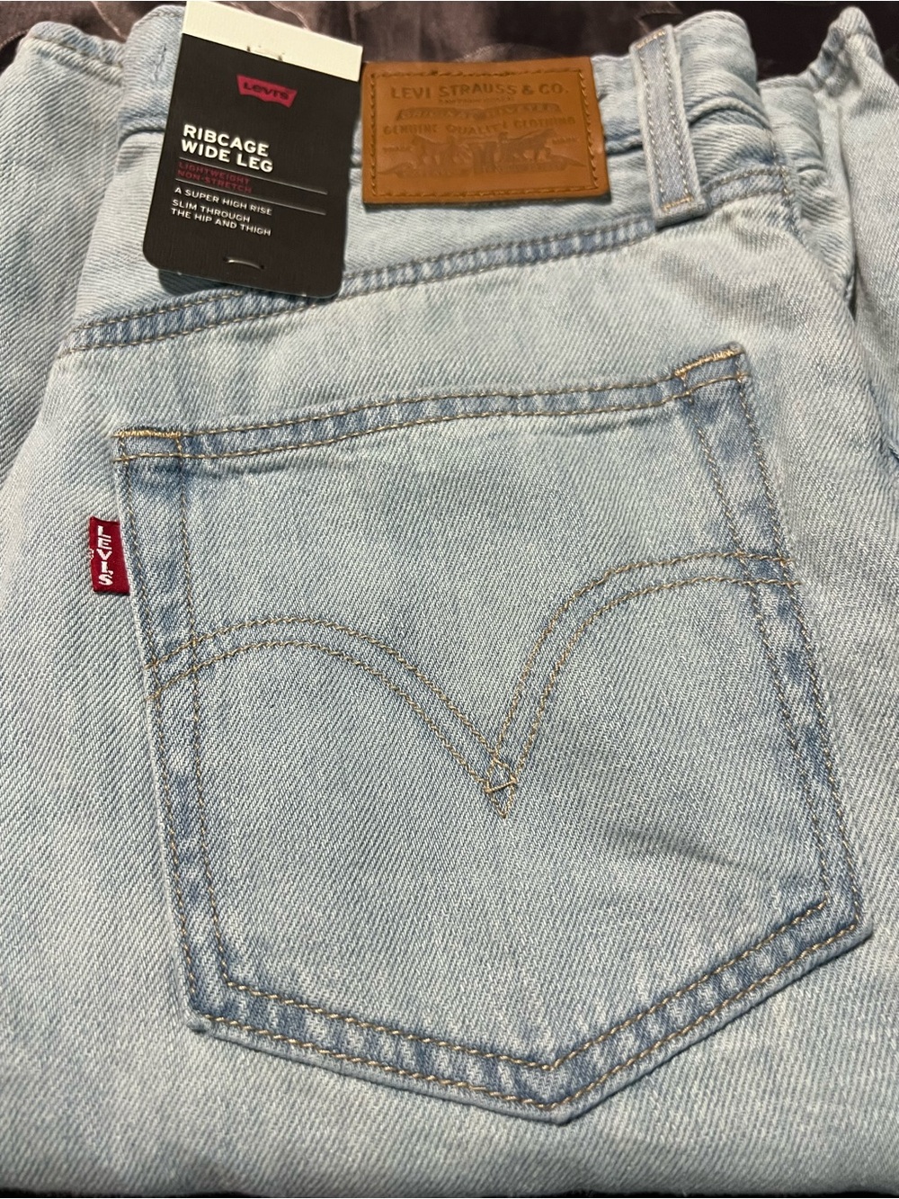 NWT Levi's Premium Ribcage Wide Leg High Rise Light Wash Jeans Women’s 29x32